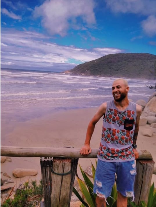 Gustavo Alves Gomes - Desenvolvedor e entusiasta de tecnologia